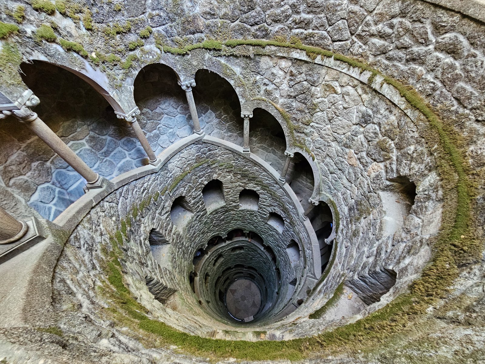 Quinta da Regaleira, Almourol, Tomar, Bussaco, and Coimbra